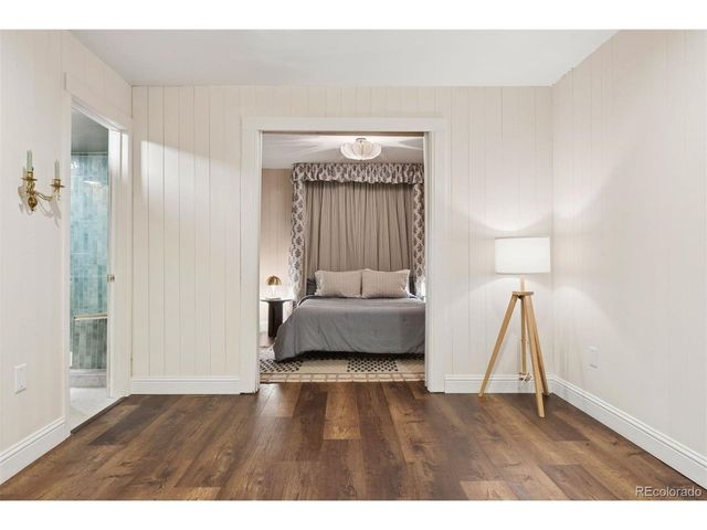 576 N Franklin St, Denver, CO 80218