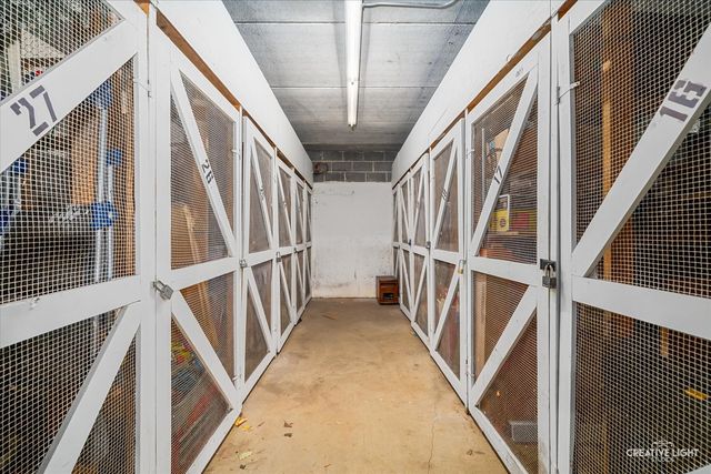 1050 N Farnsworth Avenue 403, Aurora, IL 60505