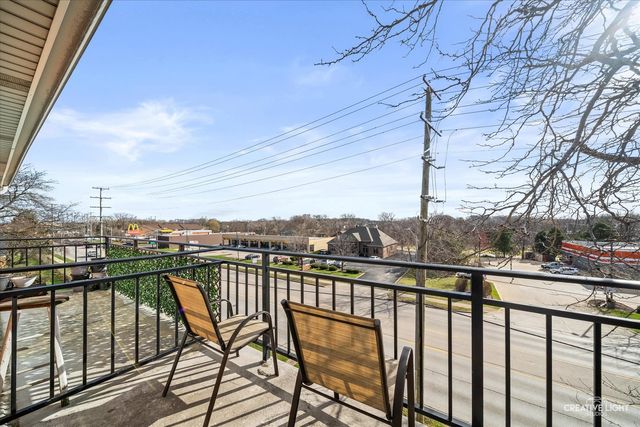 1050 N Farnsworth Avenue 403, Aurora, IL 60505