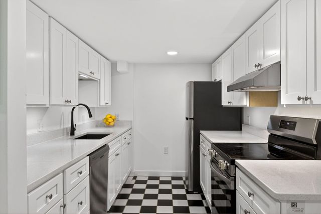 616 Commercial Street Unit 15, Provincetown, MA 02657