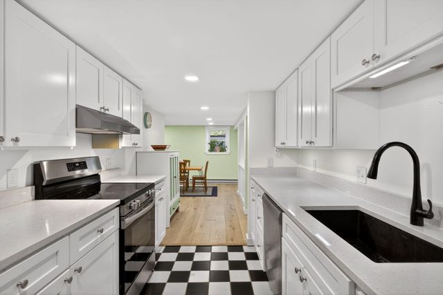 616 Commercial Street Unit 15, Provincetown, MA 02657