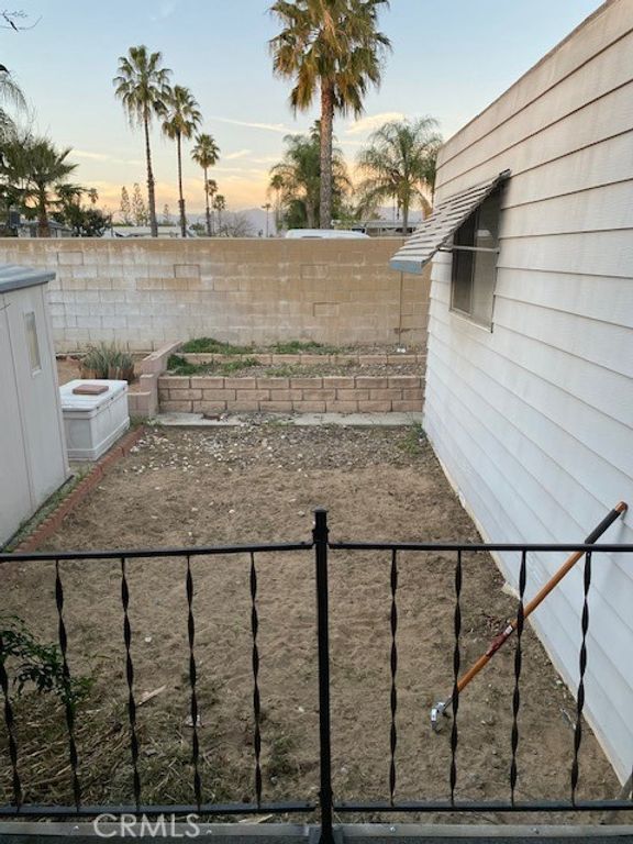 Image 3 of property listing at 1155 S Riverside Avenue S 10, San Bernardino, CA 92376