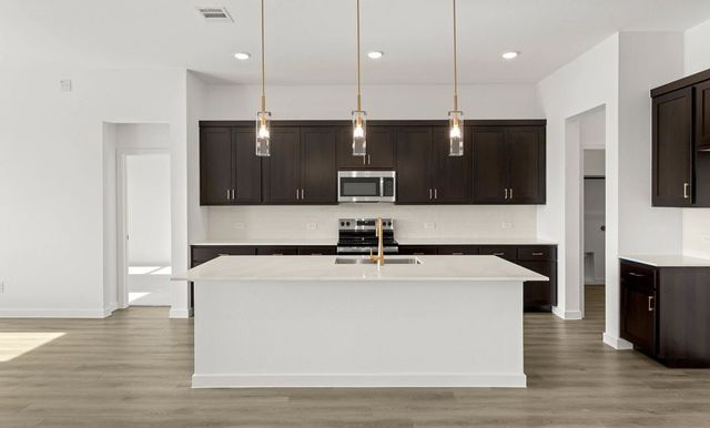 904 Colgate Circle, Princeton, TX 75407