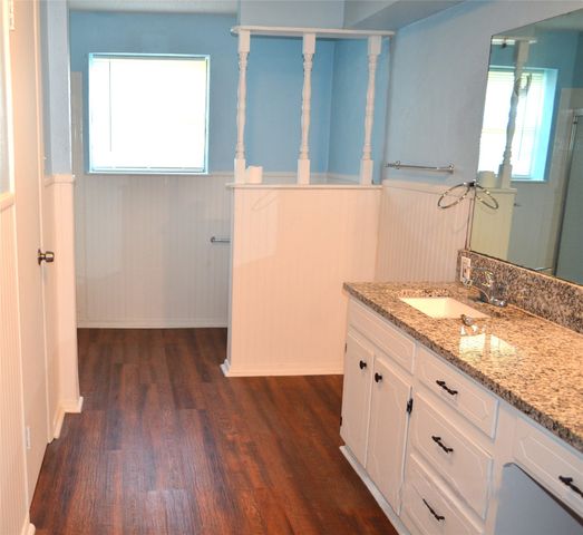 1050 W Dallas Avenue, Cooper, TX 75432