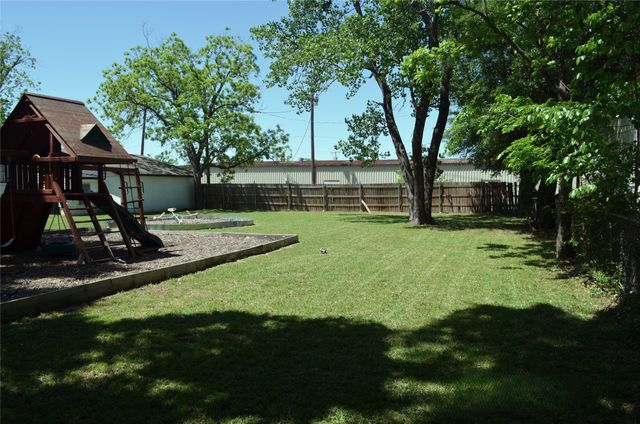 1050 W Dallas Avenue, Cooper, TX 75432