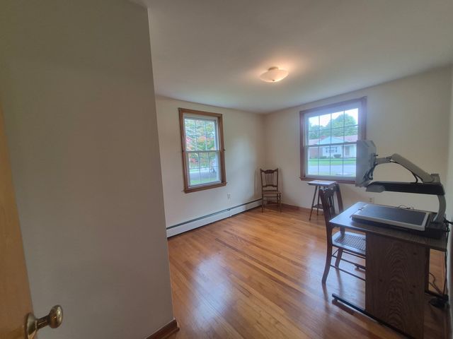 328 Lebanon Hill Rd, Southbridge, MA 01550