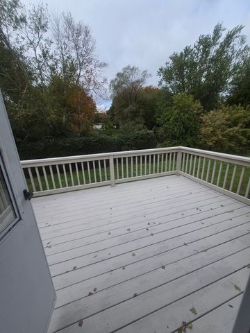 328 Lebanon Hill Rd, Southbridge, MA 01550