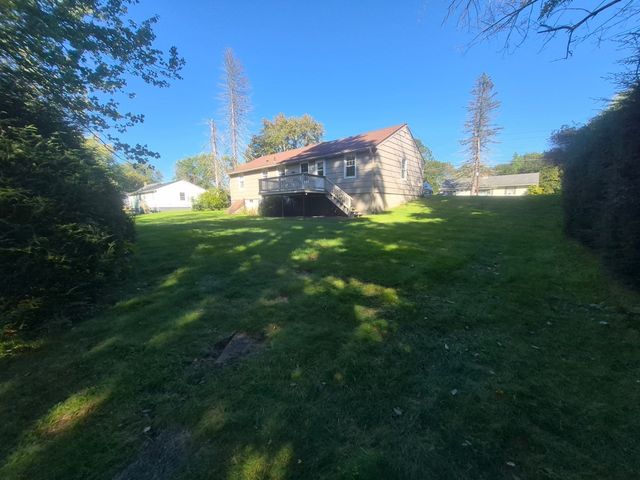 328 Lebanon Hill Rd, Southbridge, MA 01550