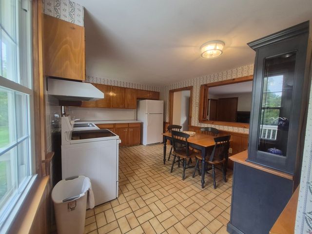328 Lebanon Hill Rd, Southbridge, MA 01550