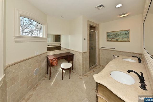 2604 Cleveland Avenue, Twp Of Washington, NJ 07676