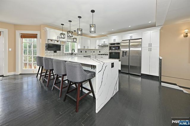 2604 Cleveland Avenue, Twp Of Washington, NJ 07676