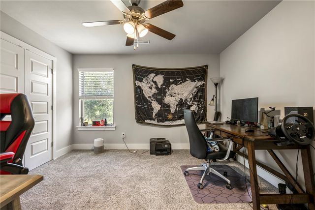 2588 N Justin Drive, Fayetteville, AR 72704