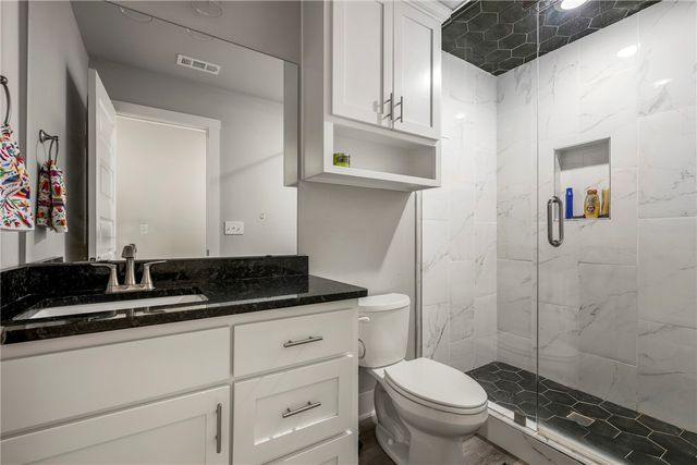 2588 N Justin Drive, Fayetteville, AR 72704