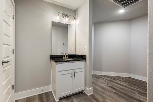 2588 N Justin Drive, Fayetteville, AR 72704