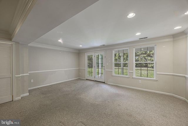 4 FOREST VIEW TER, Hanover, PA 17331