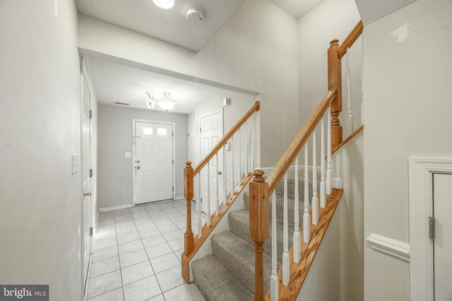 4 FOREST VIEW TER, Hanover, PA 17331