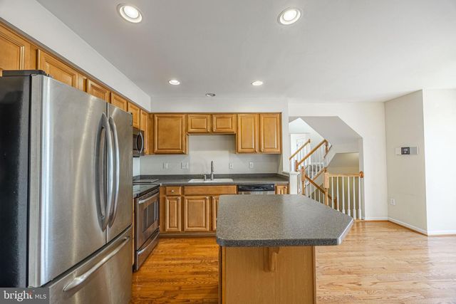 4 FOREST VIEW TER, Hanover, PA 17331