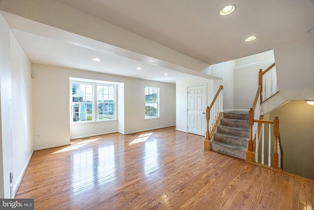 4 FOREST VIEW TER, Hanover, PA 17331