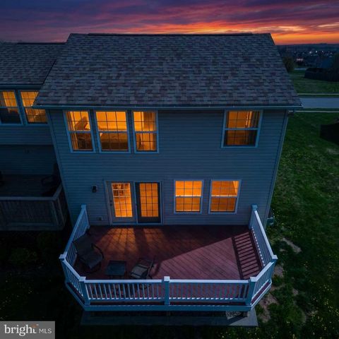 4 FOREST VIEW TER, Hanover, PA 17331