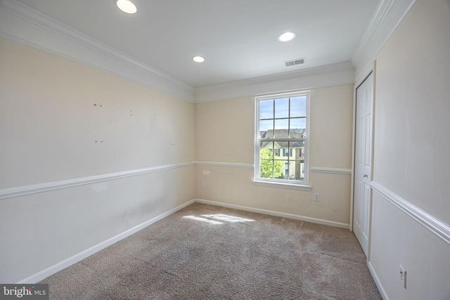 4 FOREST VIEW TER, Hanover, PA 17331