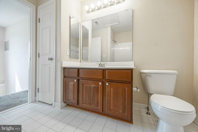 4 FOREST VIEW TER, Hanover, PA 17331