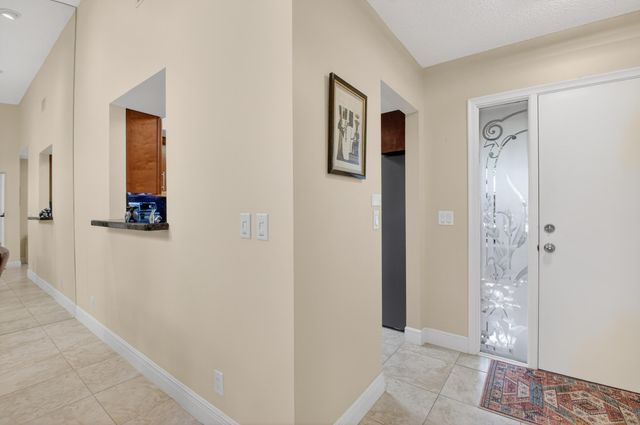 10911 Lake Front Place, Boca Raton, FL 33498