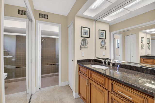 10911 Lake Front Place, Boca Raton, FL 33498