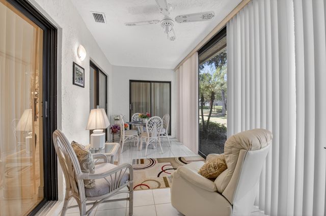 10911 Lake Front Place, Boca Raton, FL 33498