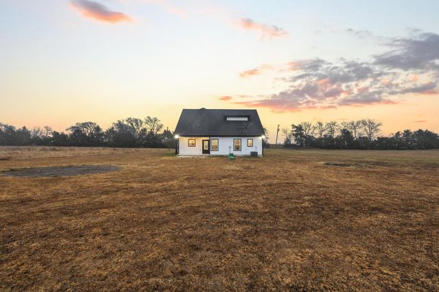 3632 County Road 15100, Blossom, TX 75468