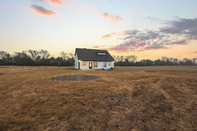 3632 County Road 15100, Blossom, TX 75468