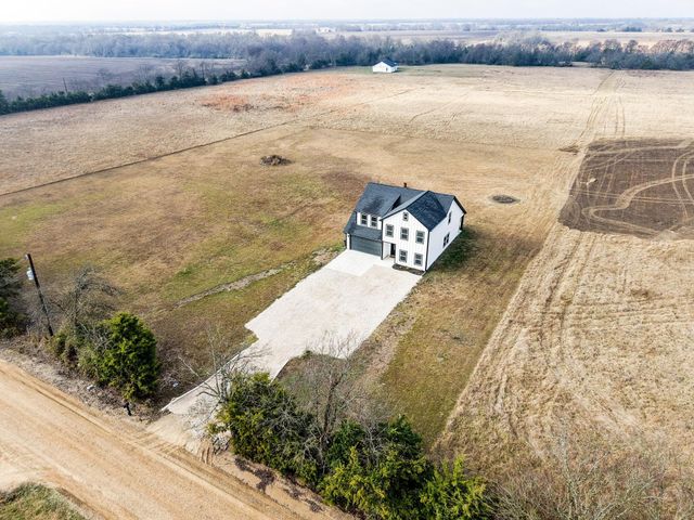 3632 County Road 15100, Blossom, TX 75468