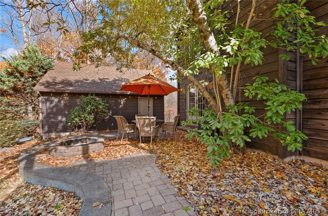 1022 Broadleaf Court, Lanesville, IN 47136