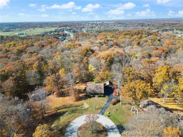 1022 Broadleaf Court, Lanesville, IN 47136