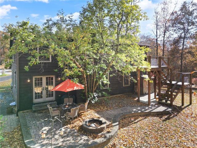 1022 Broadleaf Court, Lanesville, IN 47136