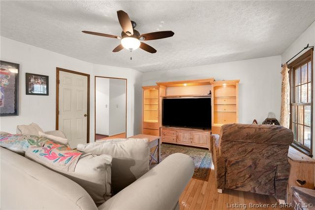 1022 Broadleaf Court, Lanesville, IN 47136