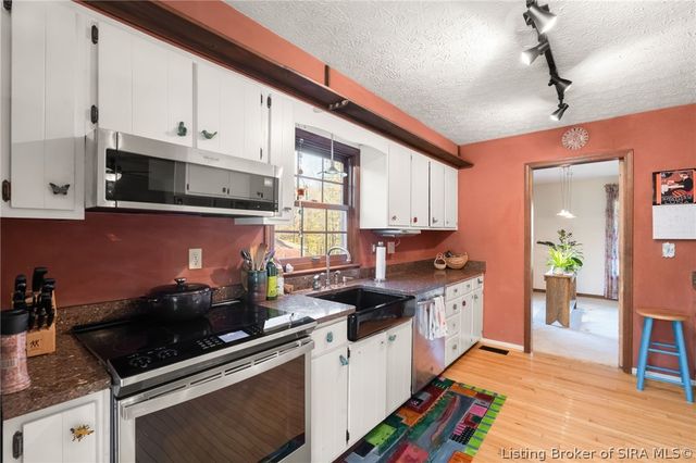 1022 Broadleaf Court, Lanesville, IN 47136