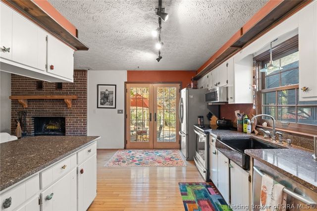 1022 Broadleaf Court, Lanesville, IN 47136