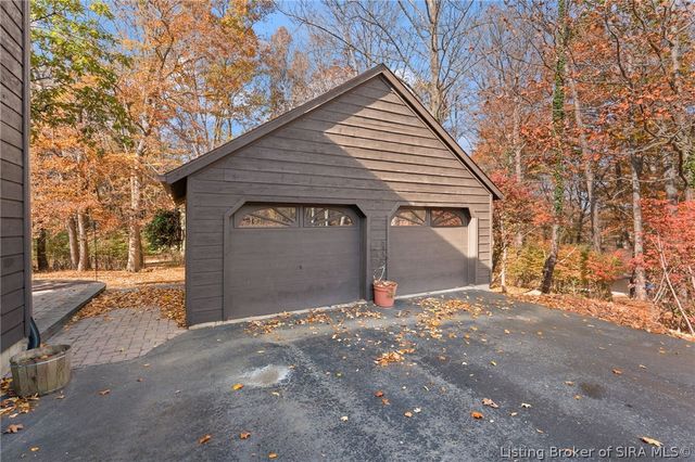 1022 Broadleaf Court, Lanesville, IN 47136