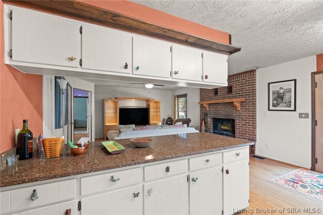 1022 Broadleaf Court, Lanesville, IN 47136