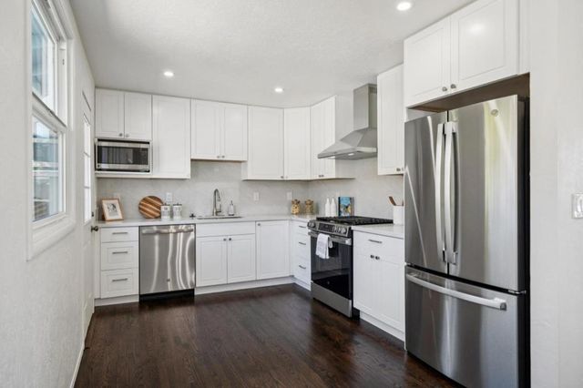 12 Cadiz Court, Pacifica, CA 94044