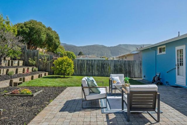 12 Cadiz Court, Pacifica, CA 94044