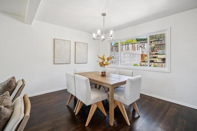 12 Cadiz Court, Pacifica, CA 94044