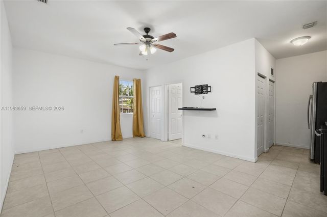 17081 SW 94th Way, Miami, FL 33196
