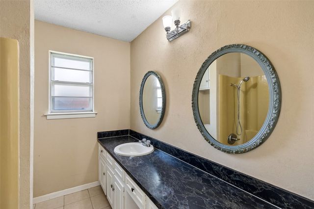 6609 Vega Drive, Fort Worth, TX 76133