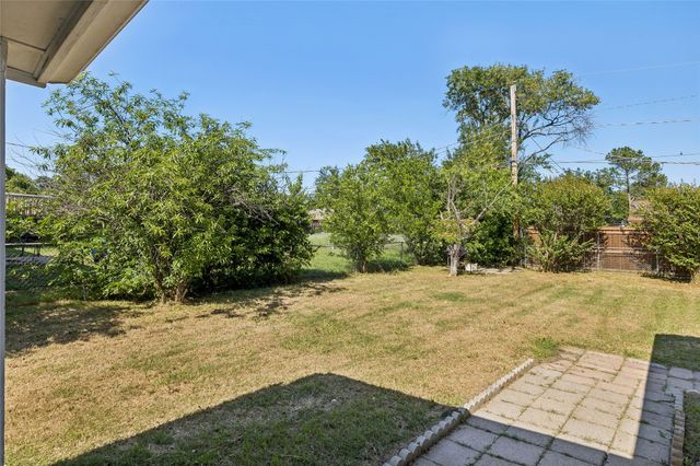 6609 Vega Drive, Fort Worth, TX 76133