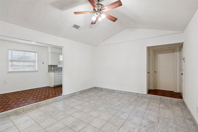 6609 Vega Drive, Fort Worth, TX 76133