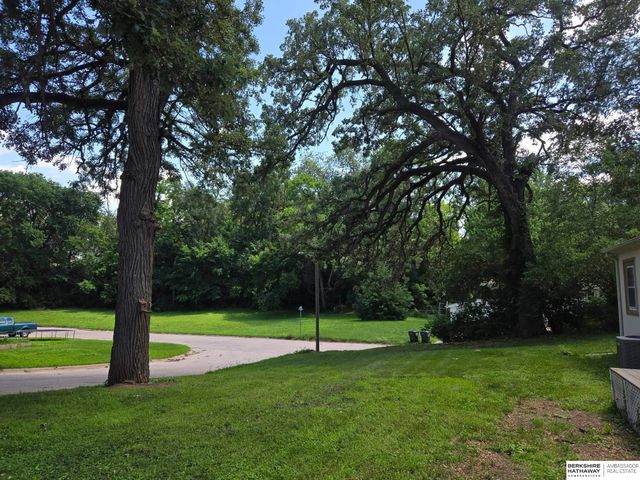 224 S 12TH Street, Plattsmouth, NE 68048