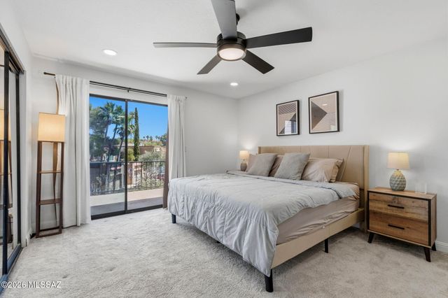6480 N Green Briar Drive, Tucson, AZ 85718
