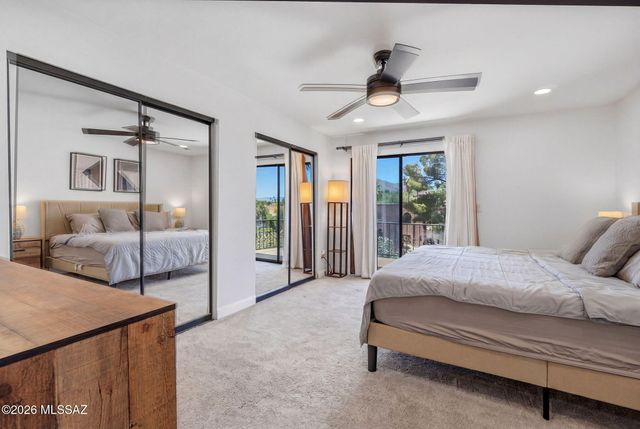 6480 N Green Briar Drive, Tucson, AZ 85718