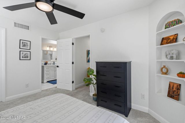 6480 N Green Briar Drive, Tucson, AZ 85718